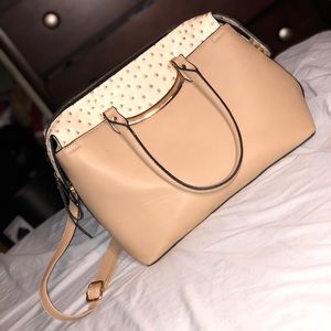 Spacious Quality Women’s Crossbody Purse